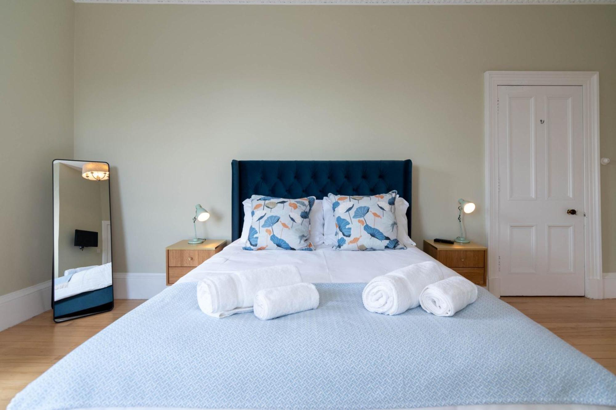 Rosebank House - 12 Guests, 6 Ensuite Bedrooms, Ev Point, Games Rooms, Wood Burner, Pet Friendly! Blairgowrie and Rattray Экстерьер фото
