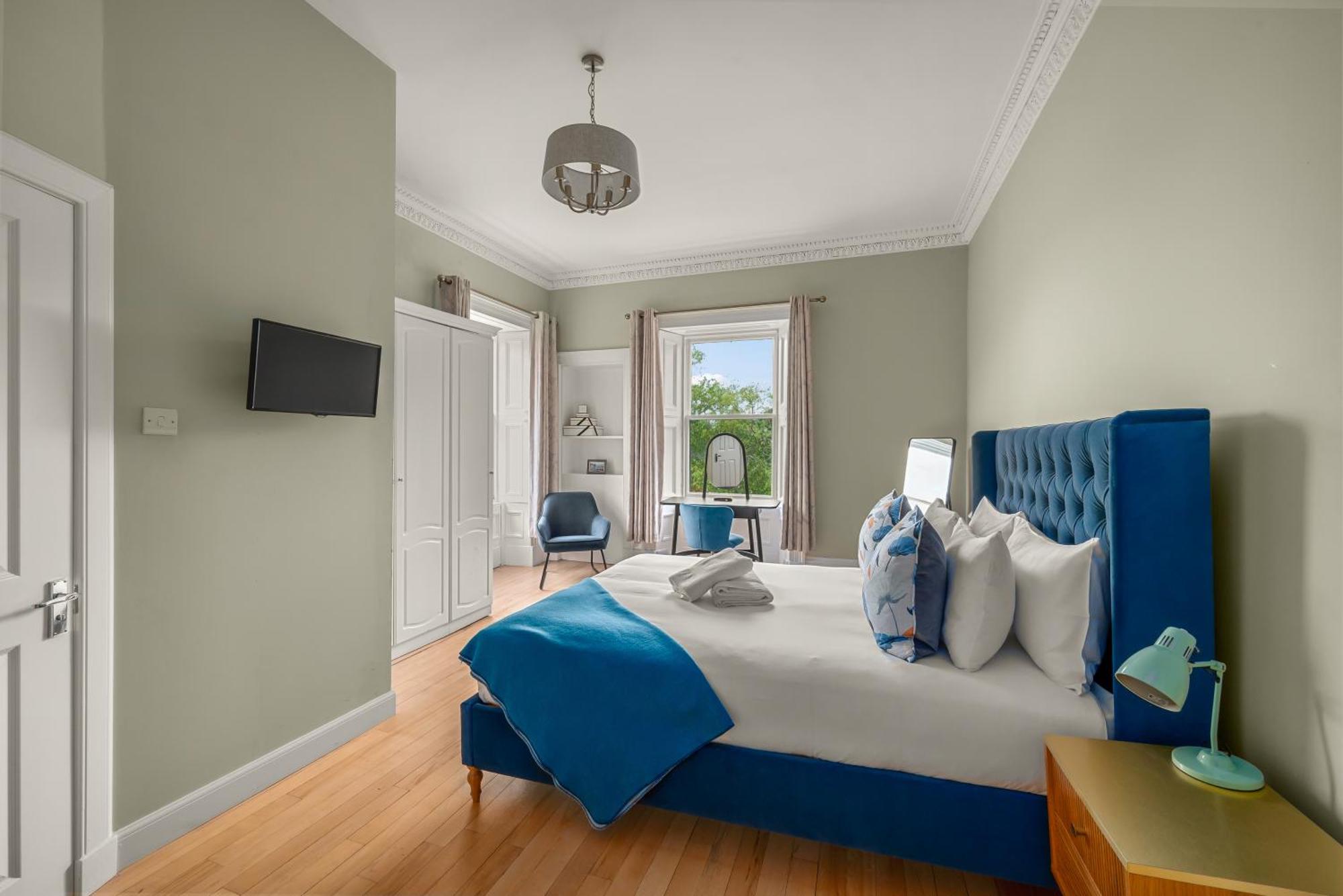 Rosebank House - 12 Guests, 6 Ensuite Bedrooms, Ev Point, Games Rooms, Wood Burner, Pet Friendly! Blairgowrie and Rattray Экстерьер фото